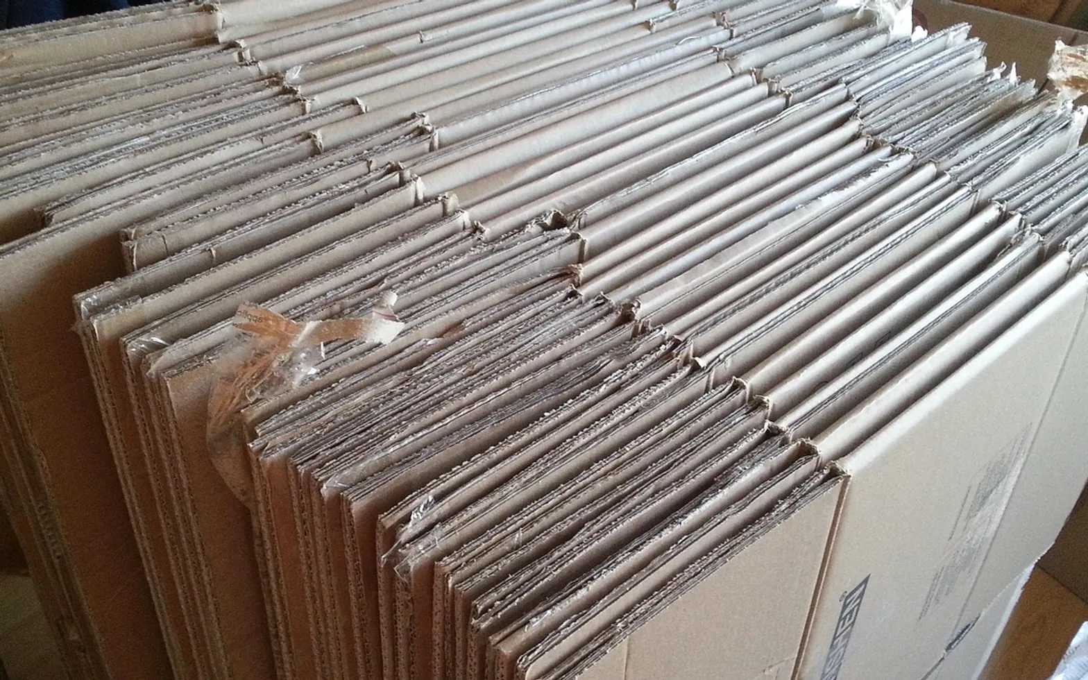 Moving boxes, move and cardboard