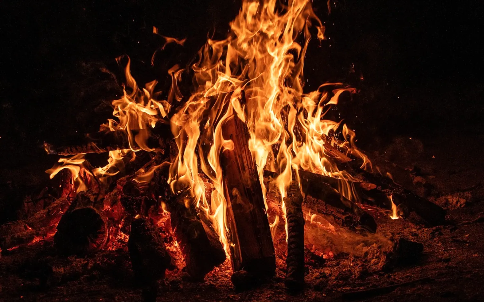 Campfire, fire and flames