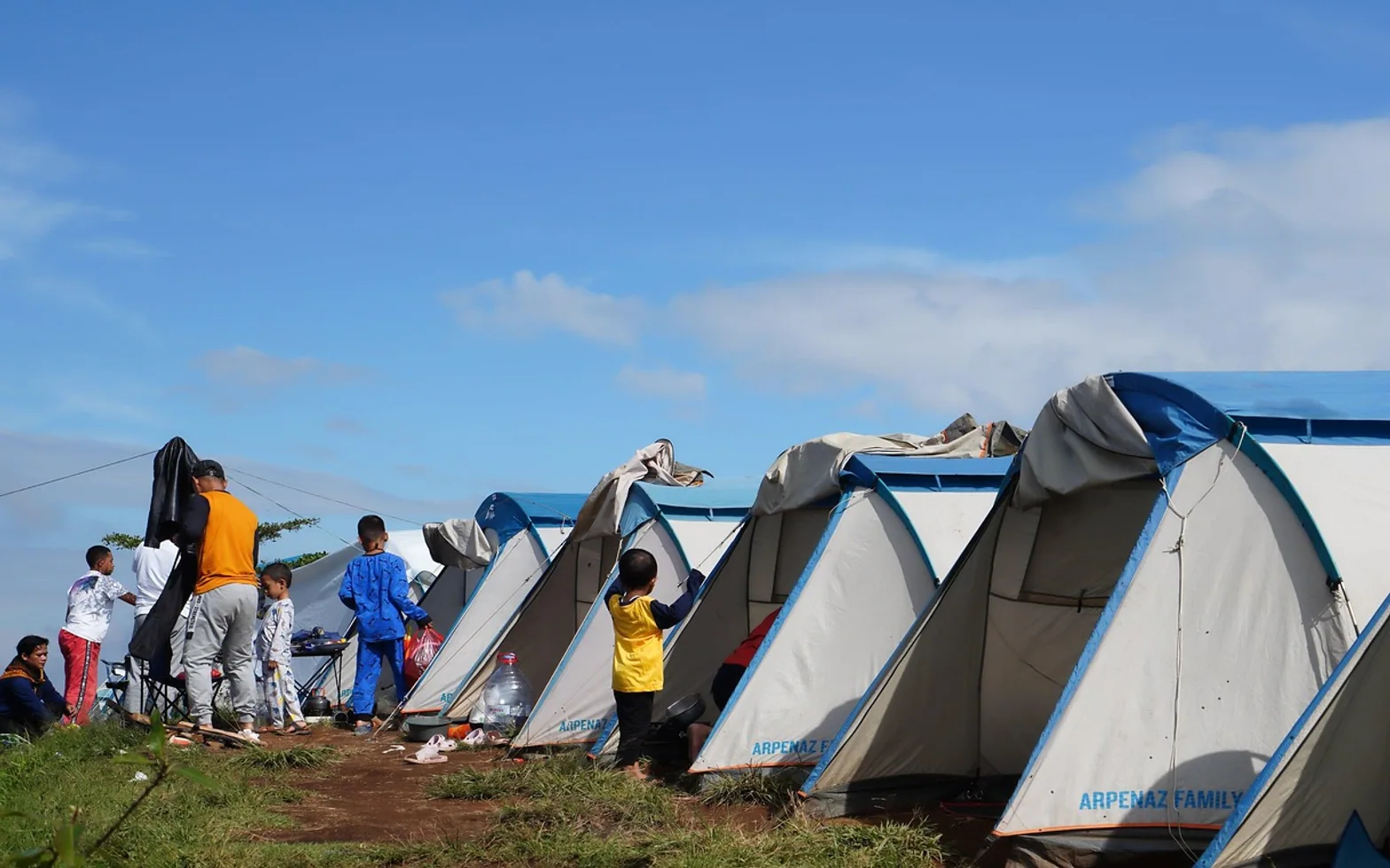 Ground camping, family camp and picnic